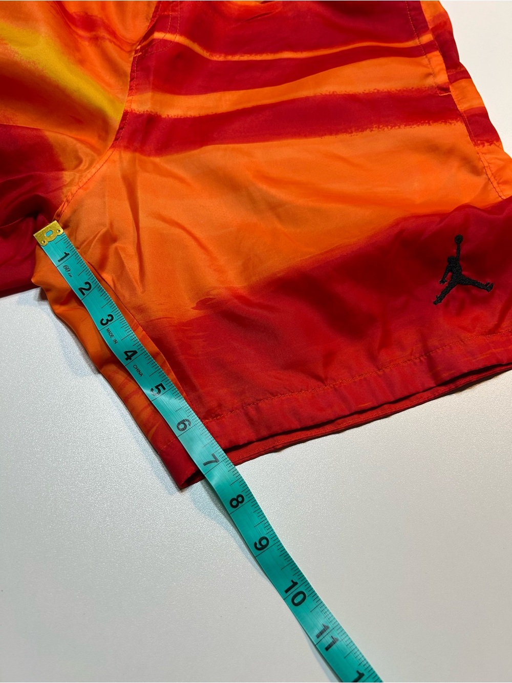 Jordan Legacy AJ11 Printed Shorts Orange Red Sunset Gradient - Picture 7 of 8
